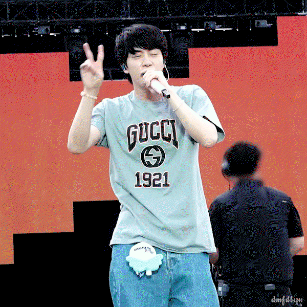 iCpUxU.gif