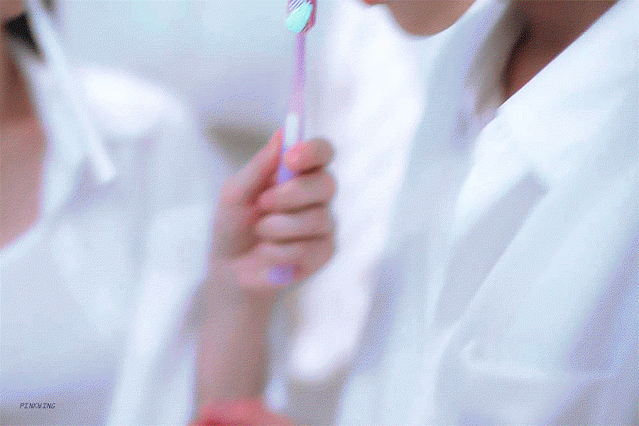 iGyZzb.gif