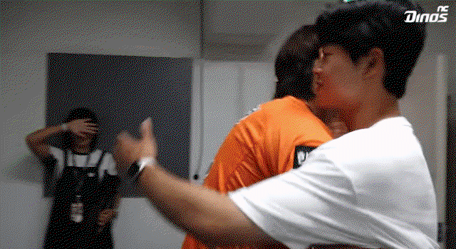 iTuaUi.gif