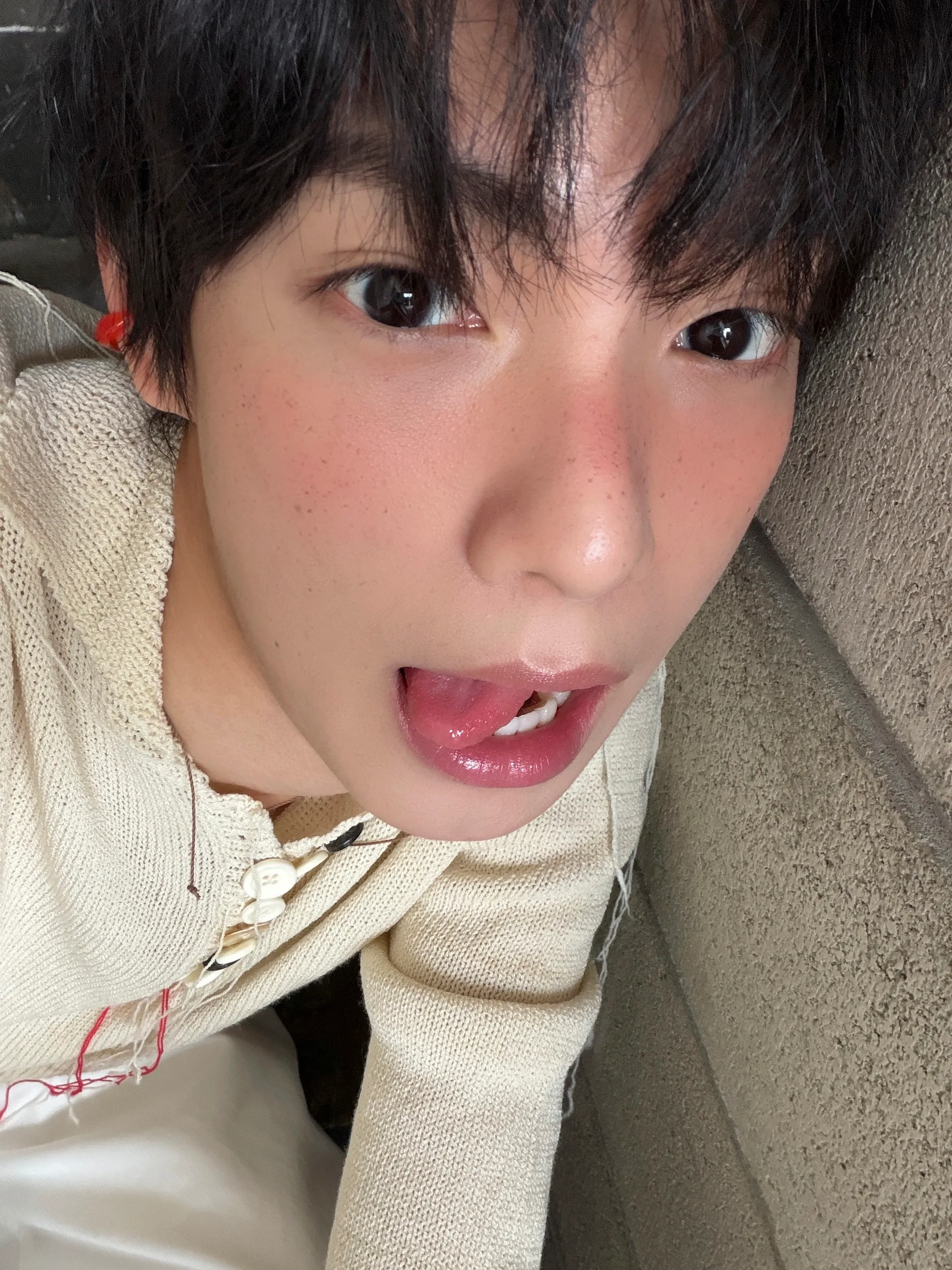 iYDLqU