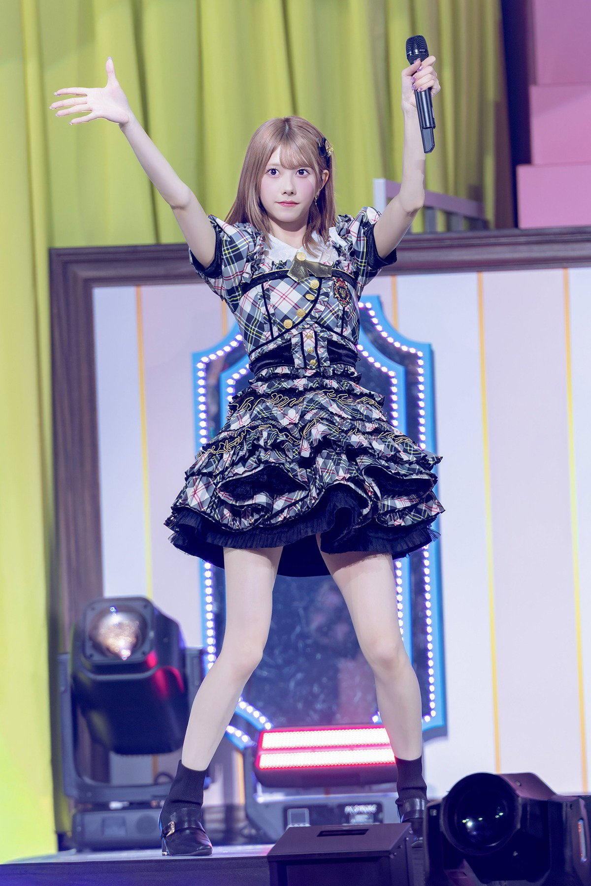 iYaYbK