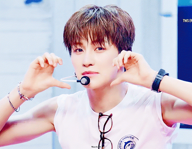 ibezeM.gif