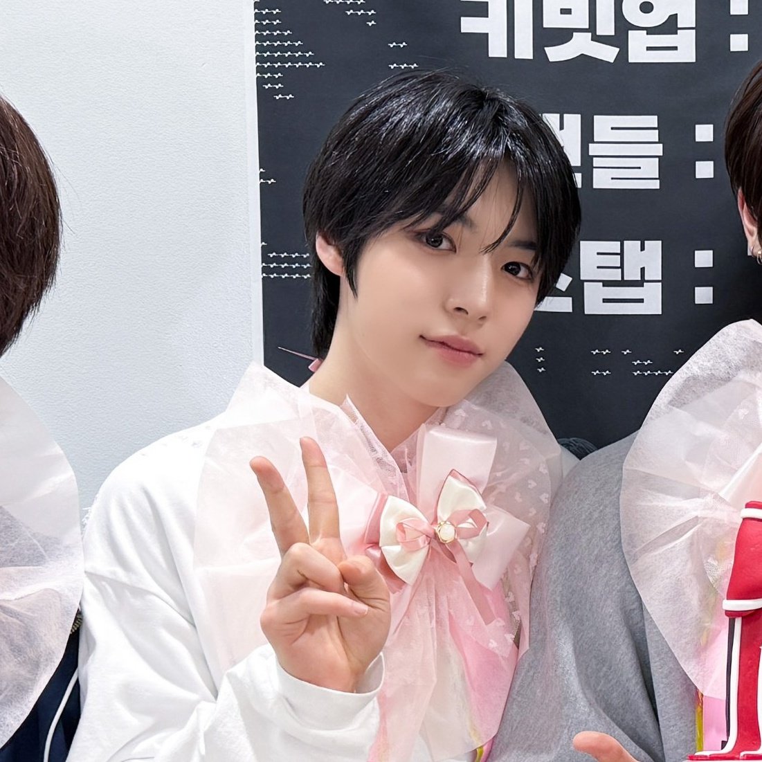 jEXjIE