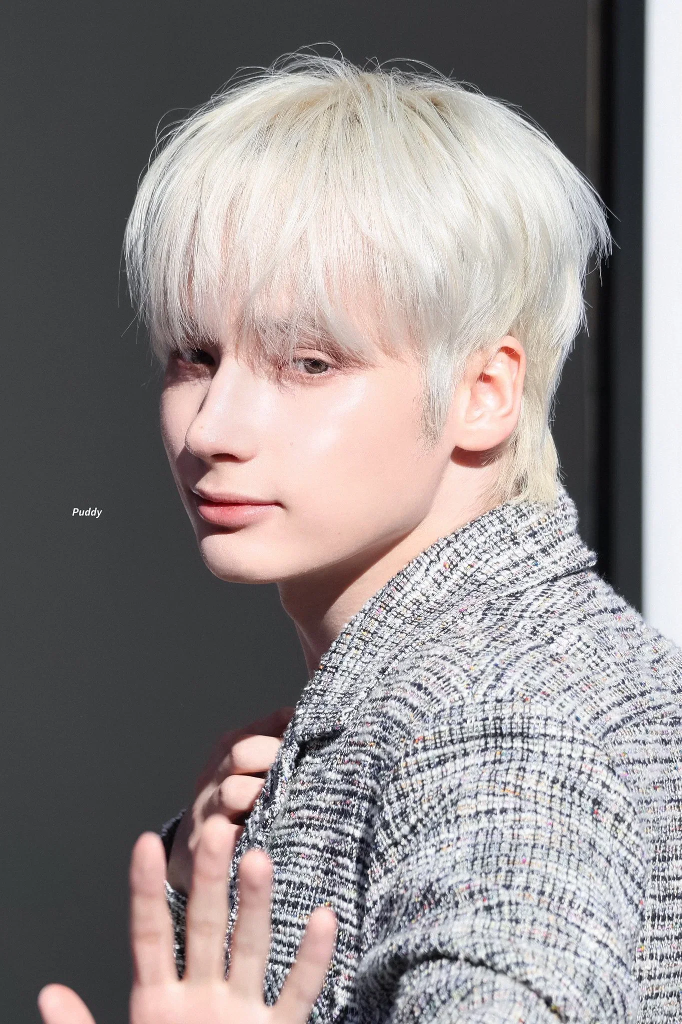 jHJuyK