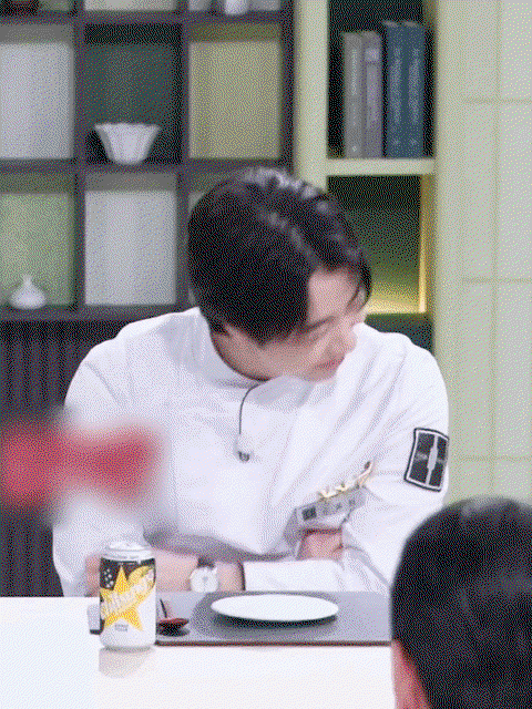 jIMxKF.gif