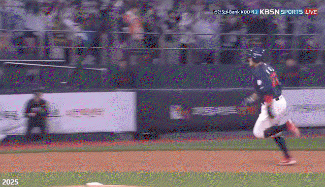 jLrASR.gif