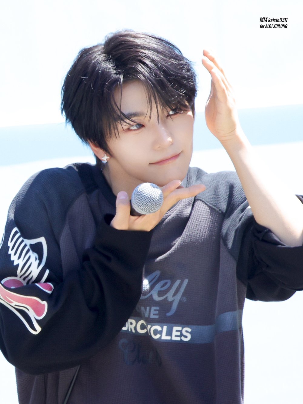 jVGhlM