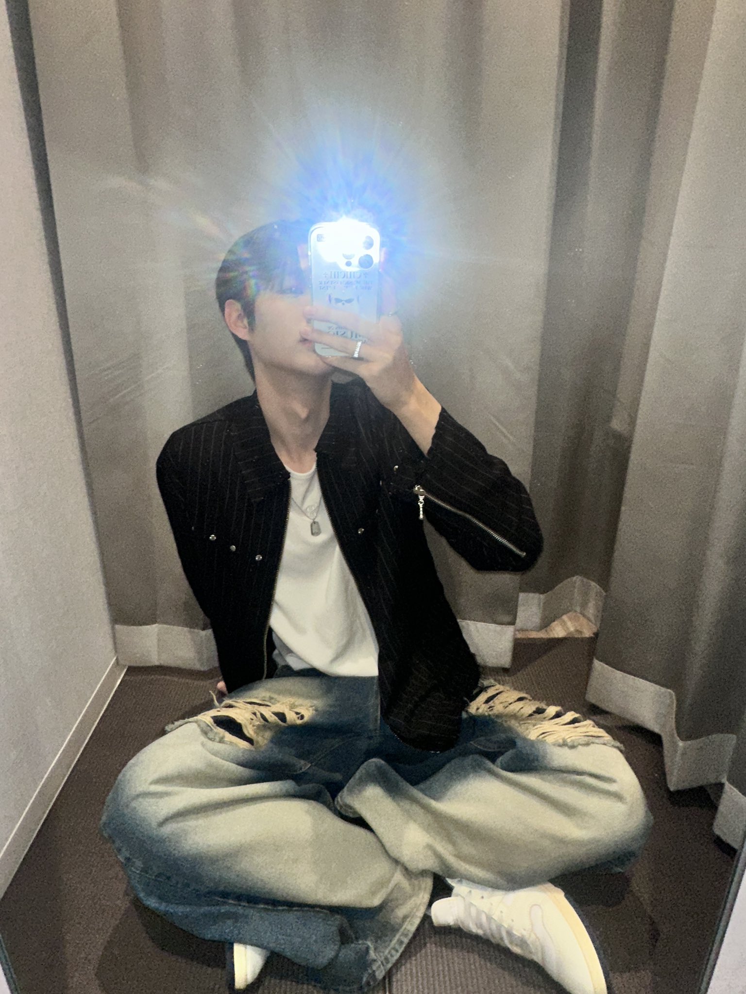 jWFHXV