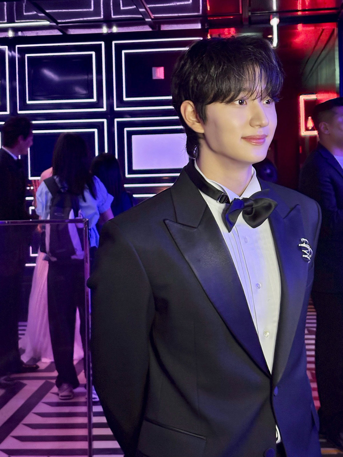 jfOIfW