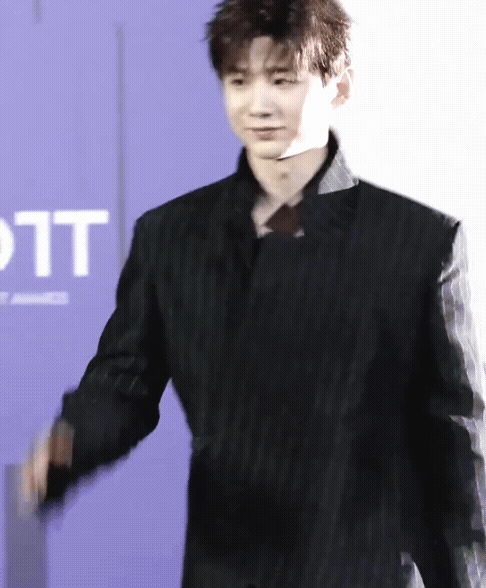 jqFwxH.gif