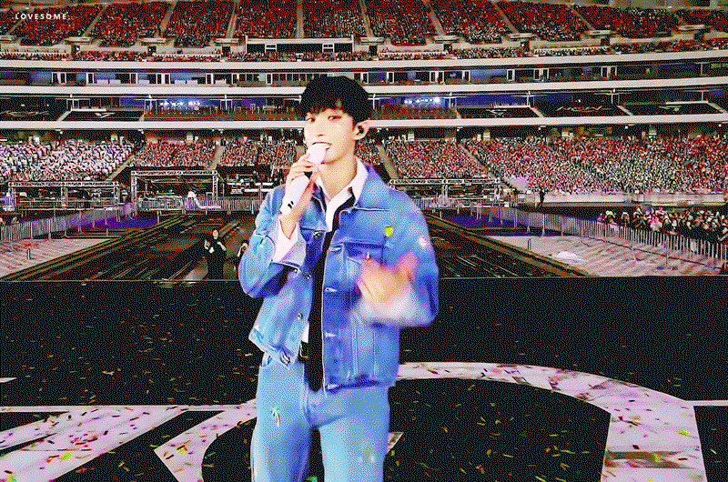 kGWXkK.gif