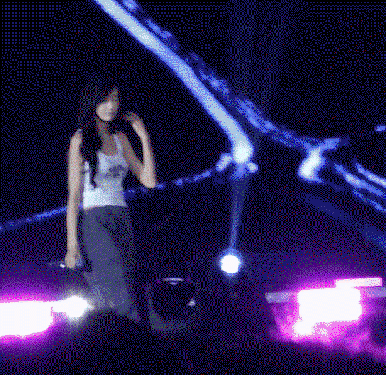 kQkPrD.gif