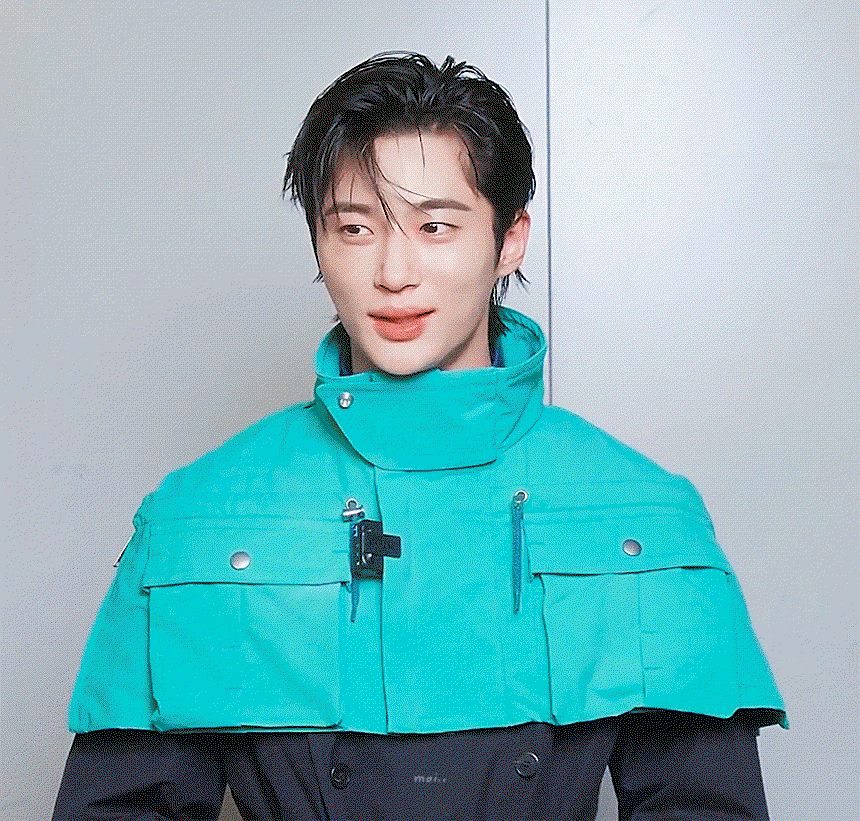 kQlNrO.gif