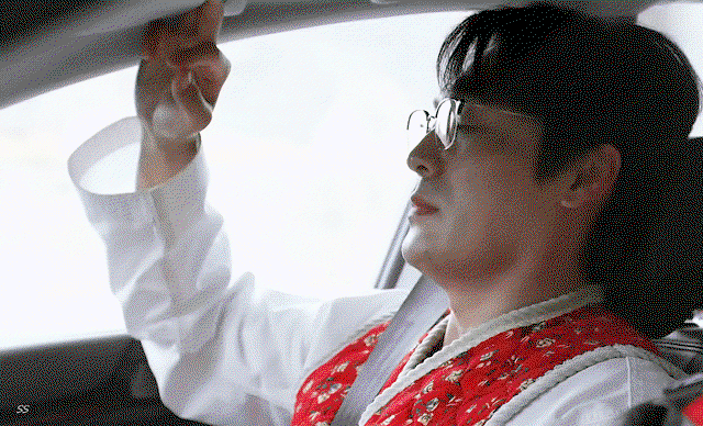 kSQJAR.gif