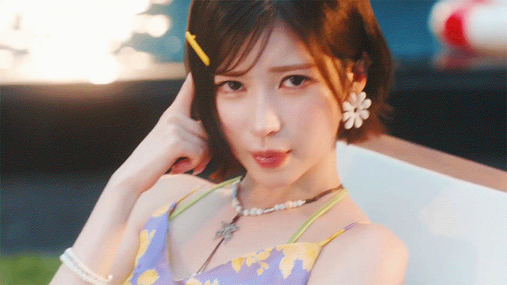 kSqcCZ.gif