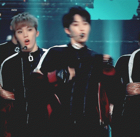 kUCWnW.gif