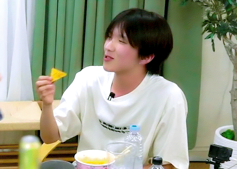 kYnnxr.gif