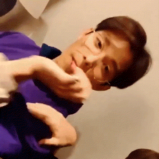 kfTJRN.gif