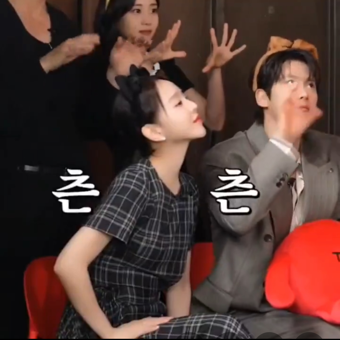 kkdkEO