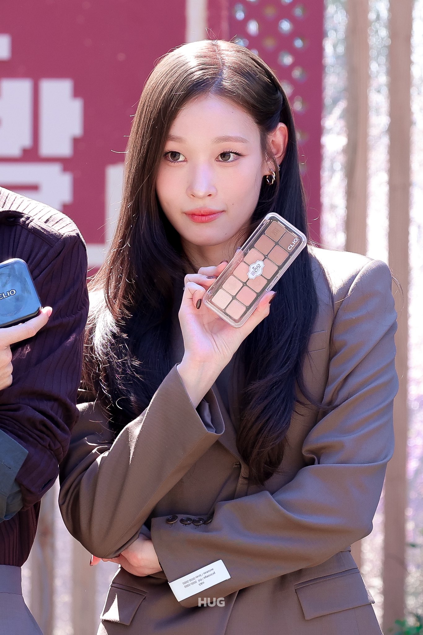 knPkyB