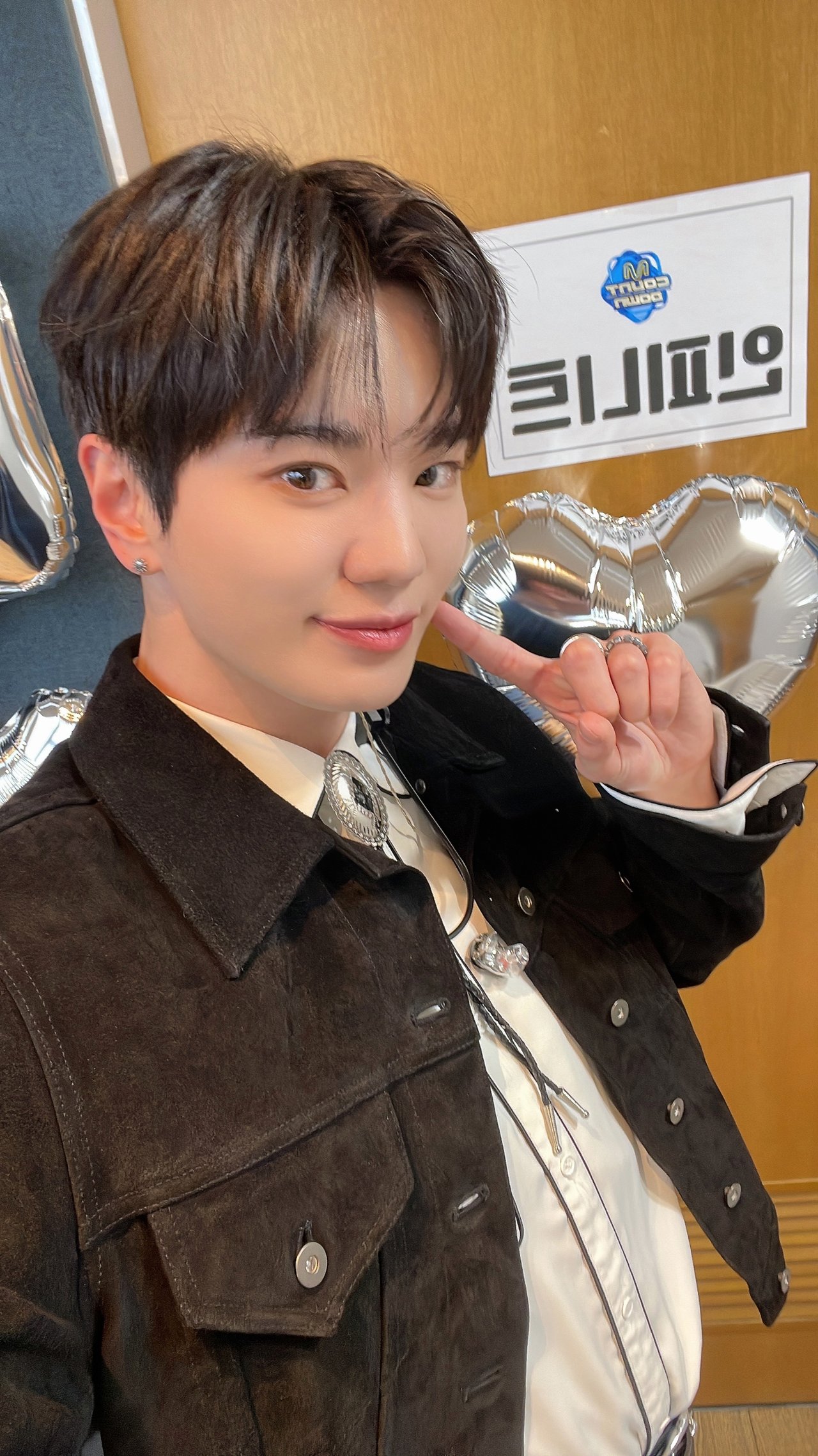 kvhfBo