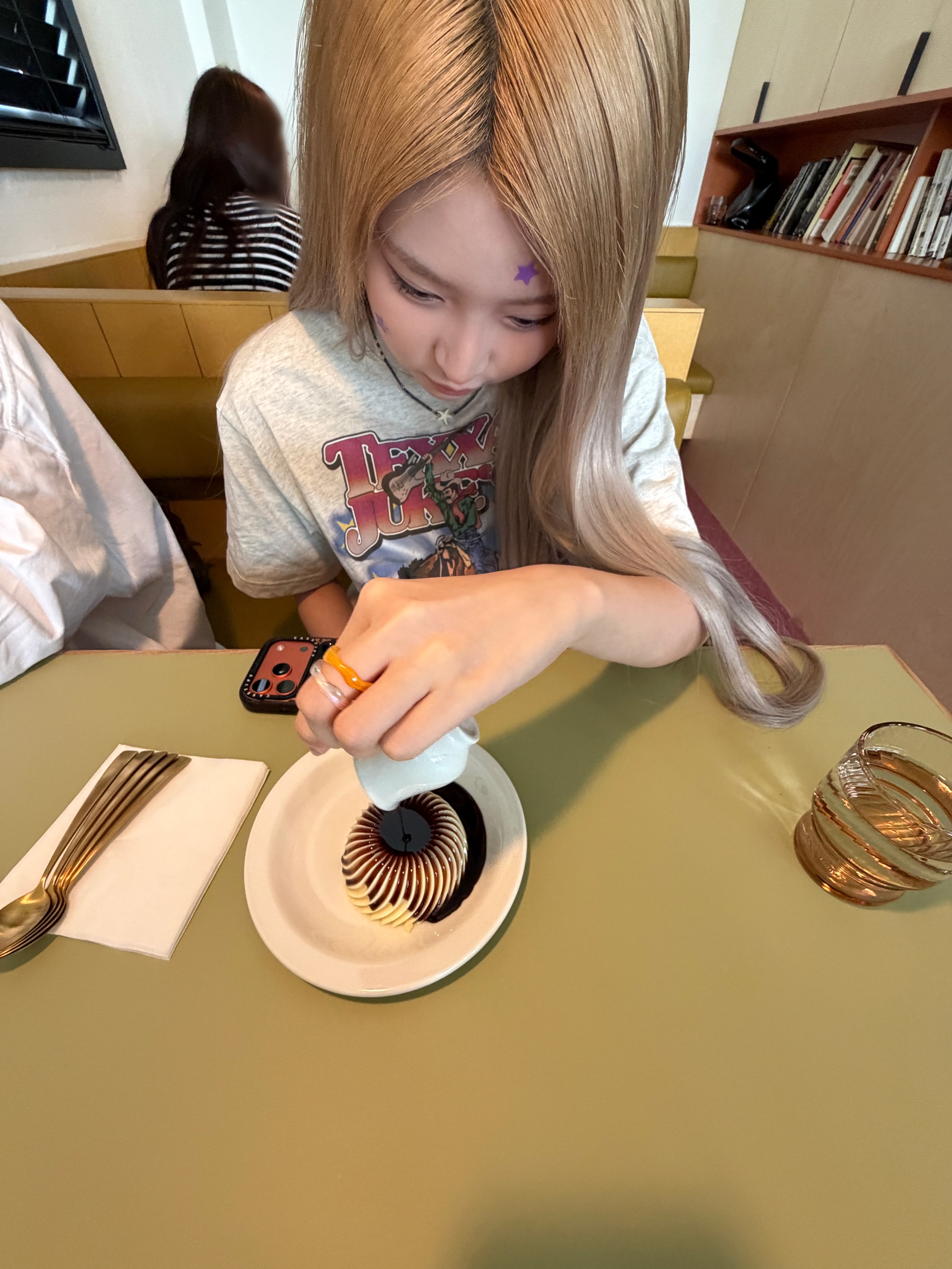 kzUezU