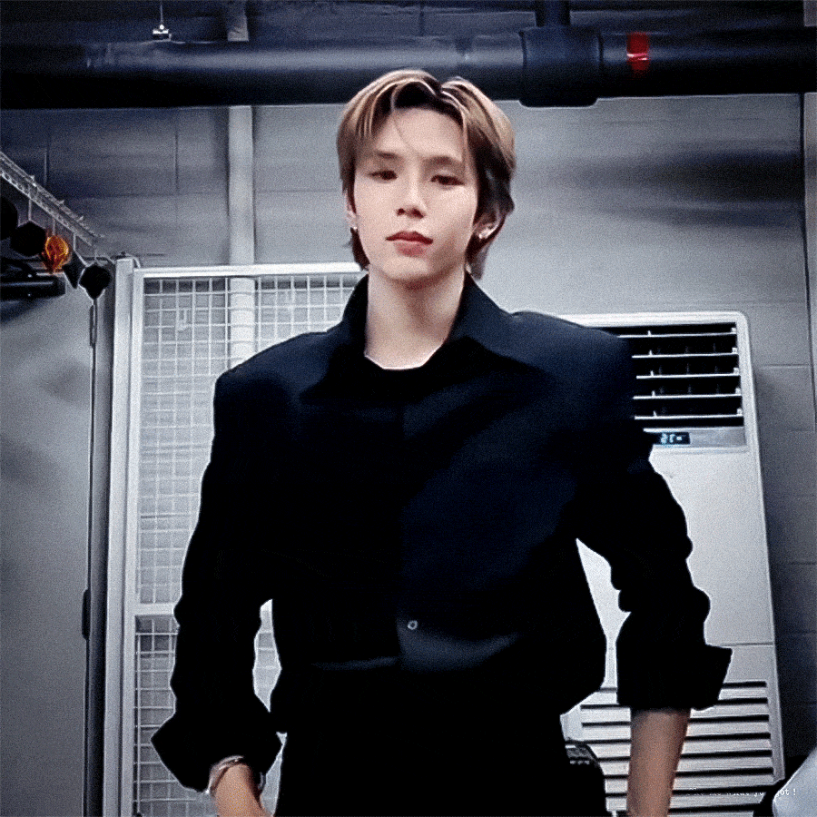 lZChqk.gif