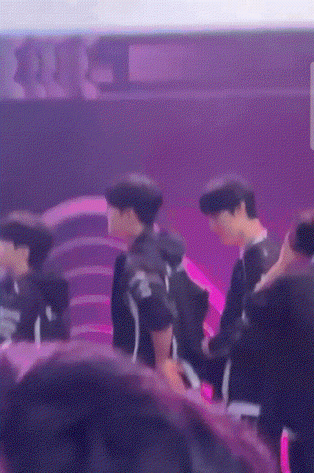 lnYEyC.gif