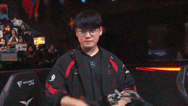 lqlFRX.gif
