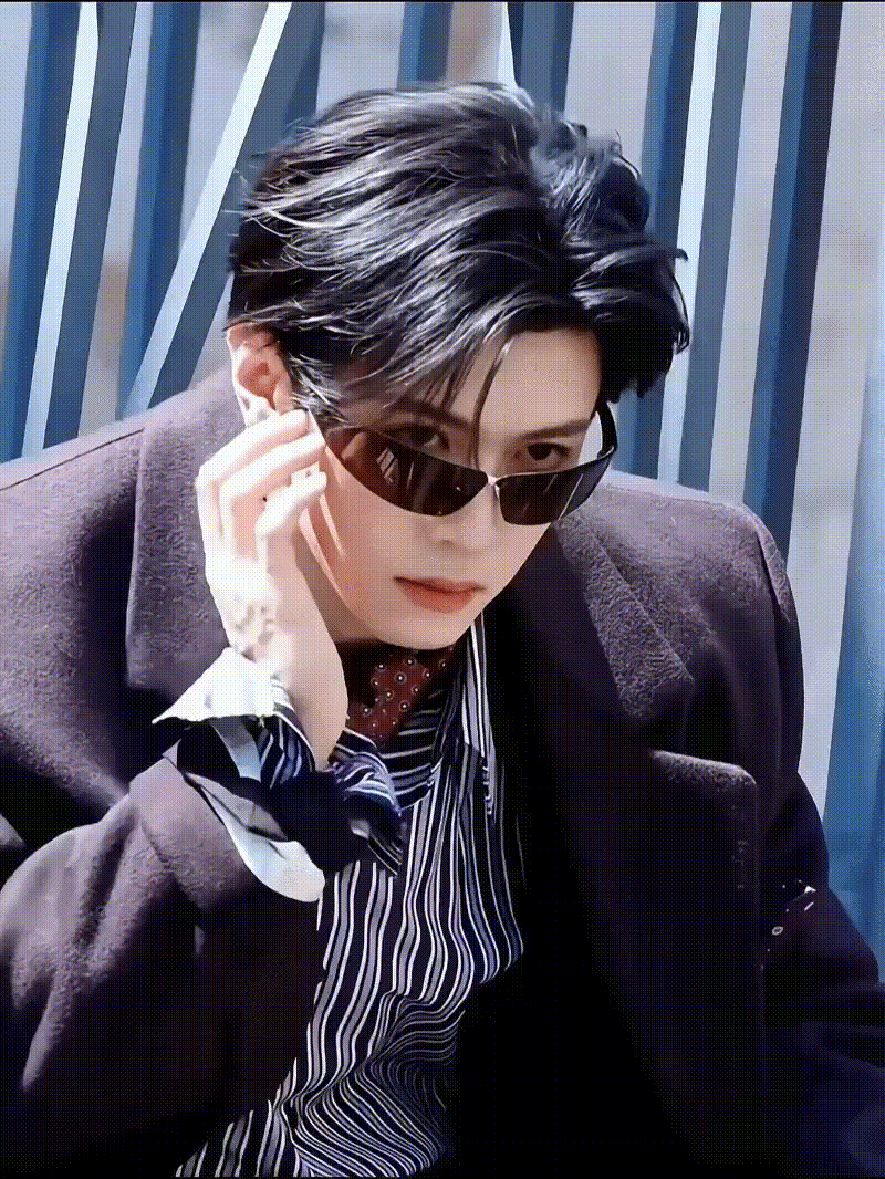 lxWosn.gif