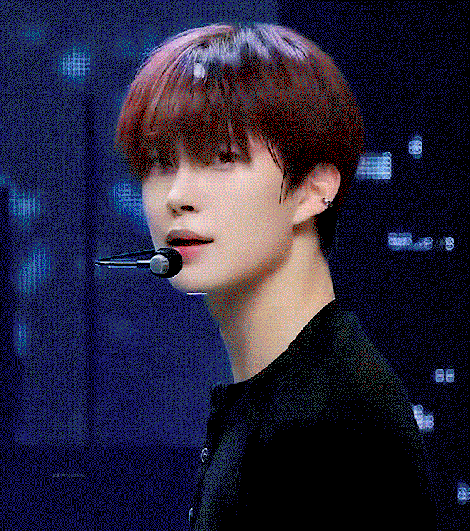 lyxIgz.gif