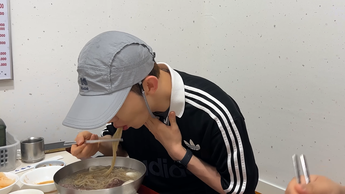 mKyoxQ