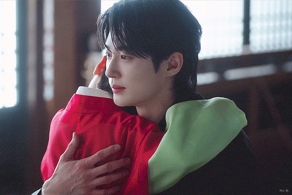 mNHMYA.gif
