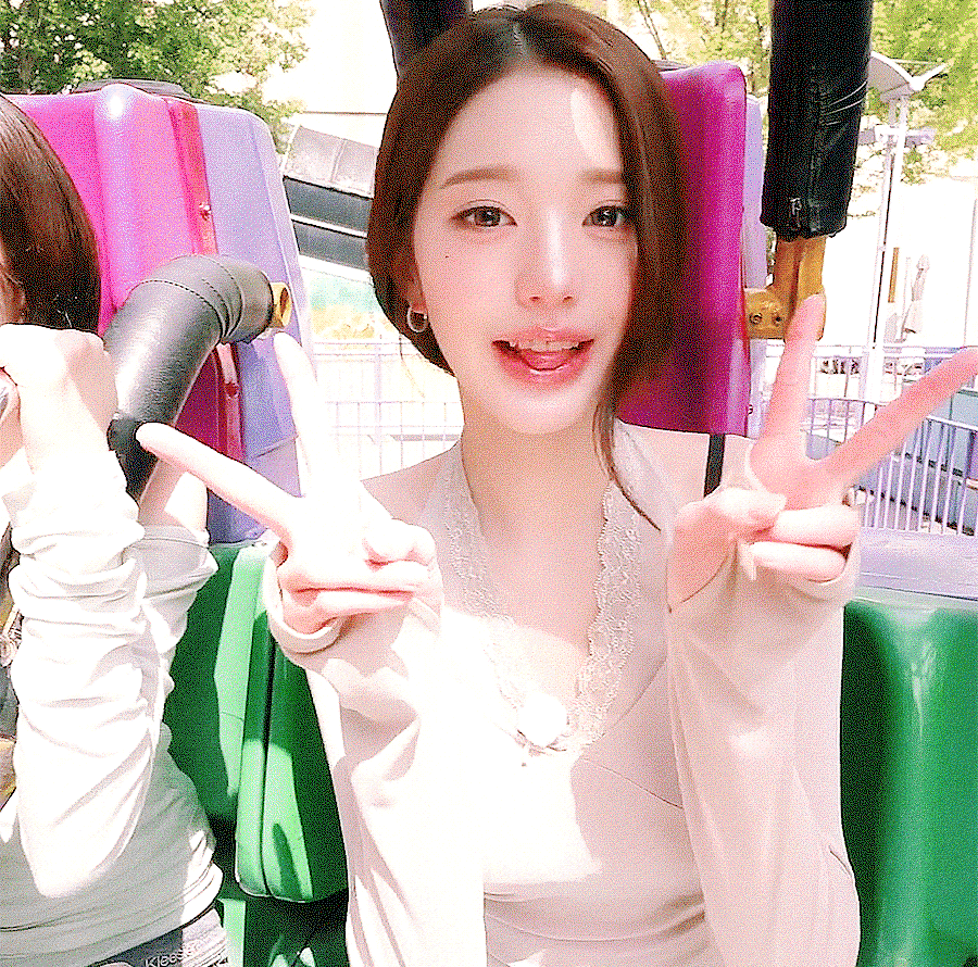 mOyUDJ.gif