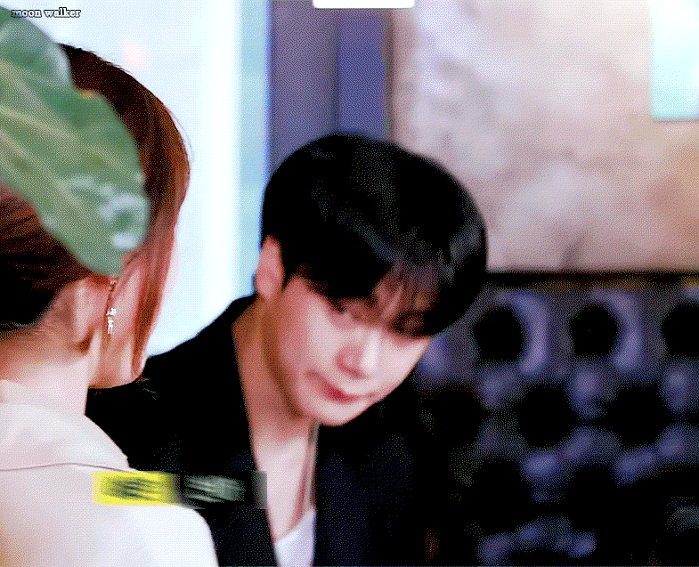 mVYEAP.gif