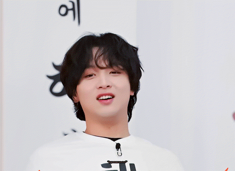 mYoXKX.gif