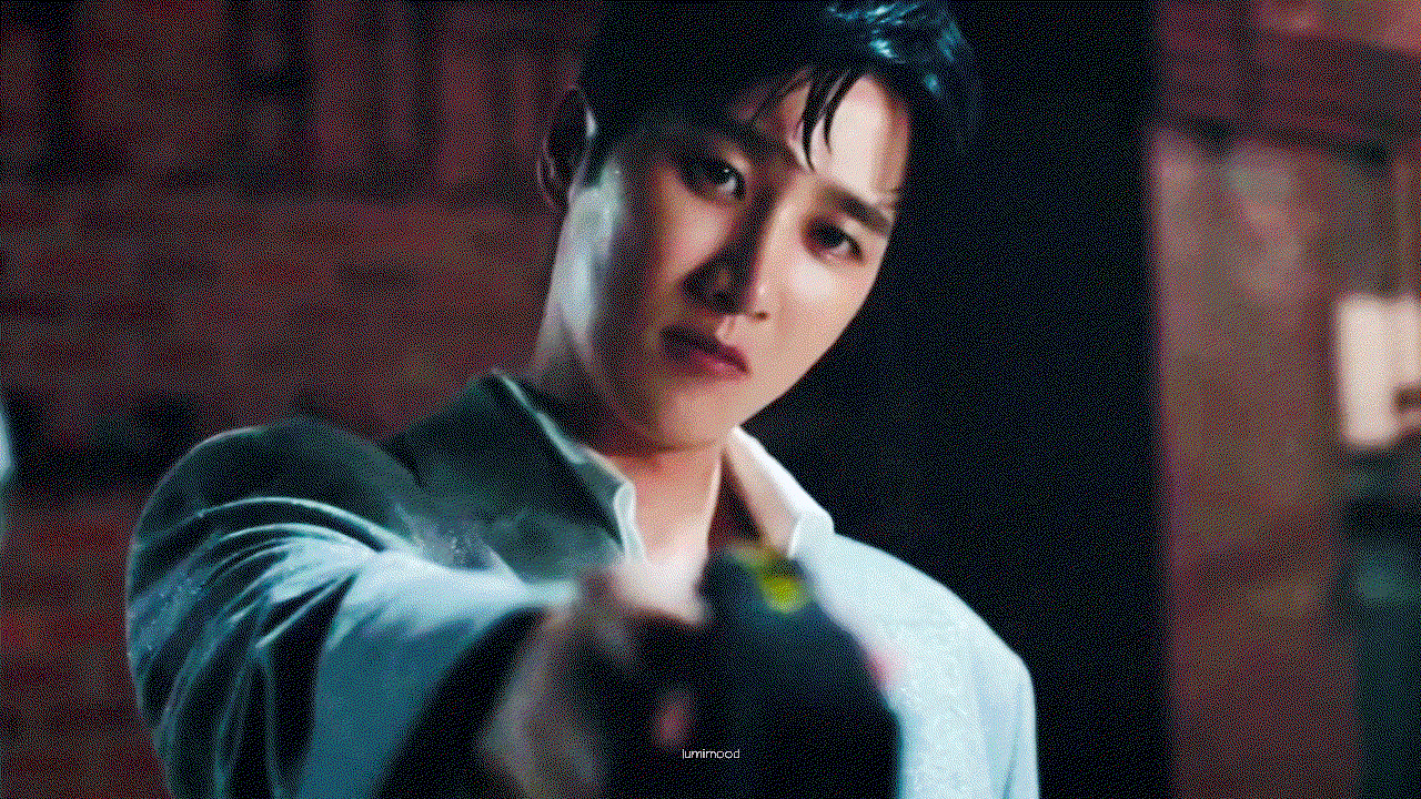 mhuYal.gif