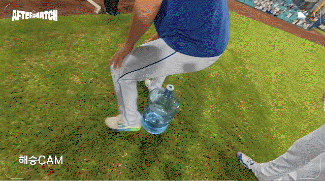 mtVqCB.gif