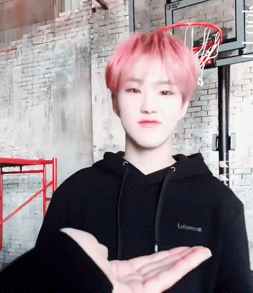 mwCKWH.gif