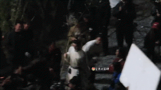mxkmAZ.gif