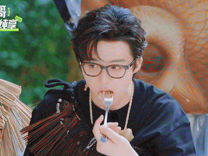mxqONd.gif