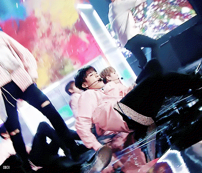 nGEZVB.gif