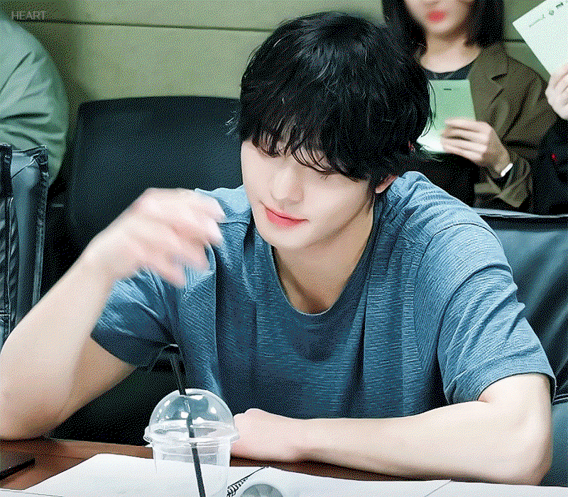 nLjBQK.gif