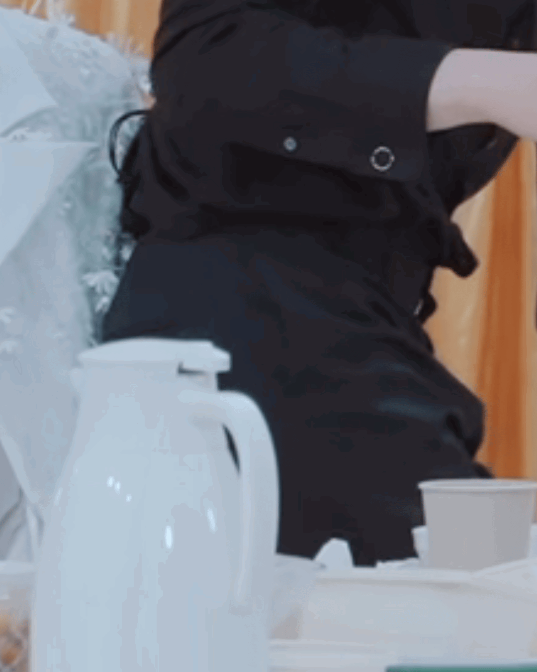 nOjuap.gif