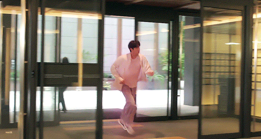 nQcnDC.gif