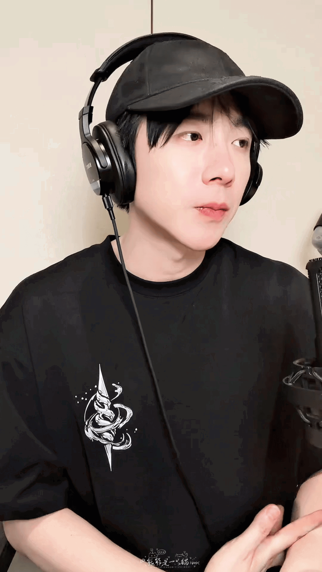 nVLiGs.gif