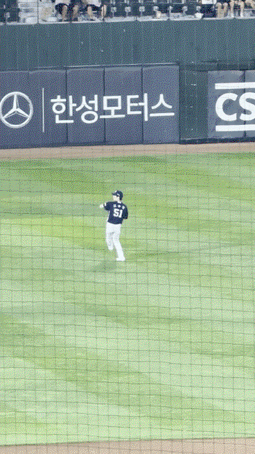 nWsHyk.gif