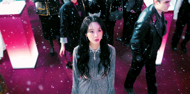 nXjWDo.gif