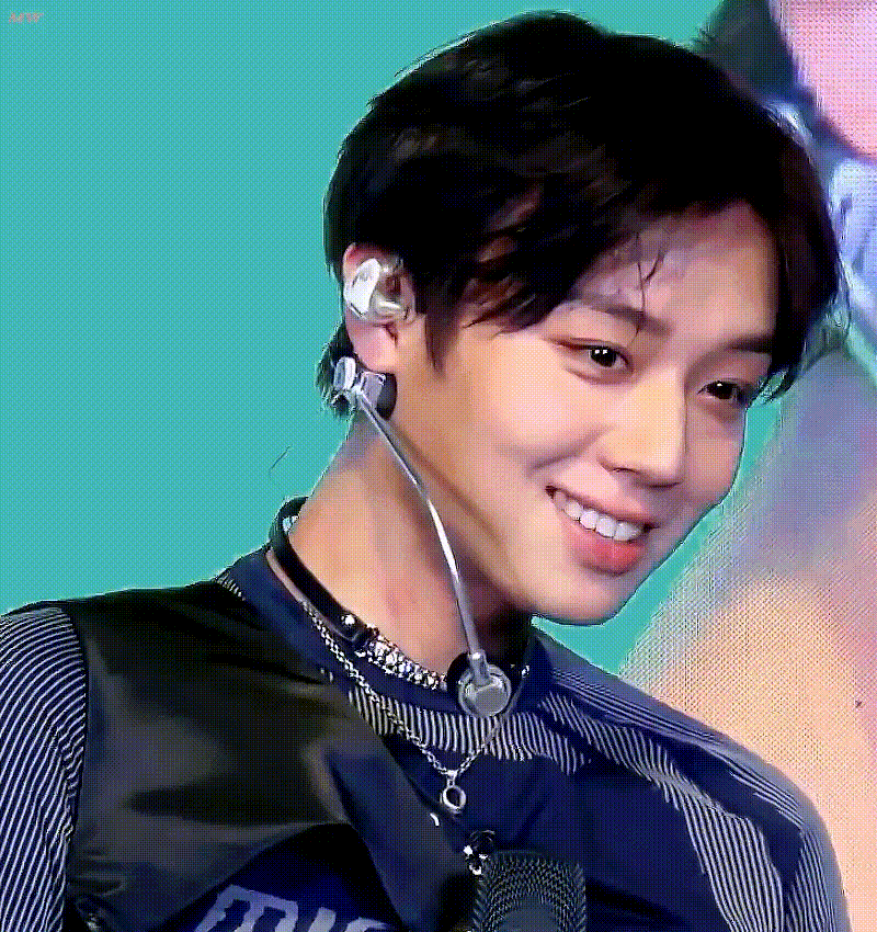 nXwvlG.gif