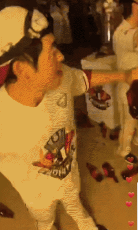 nZLCjt.gif